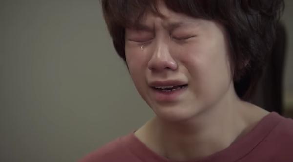 Vũ mắng Thư là đàn bà ngu xuẩn rẻ tiền để bảo vệ nhân tình trong tập 61 Về Nhà Đi Con-4