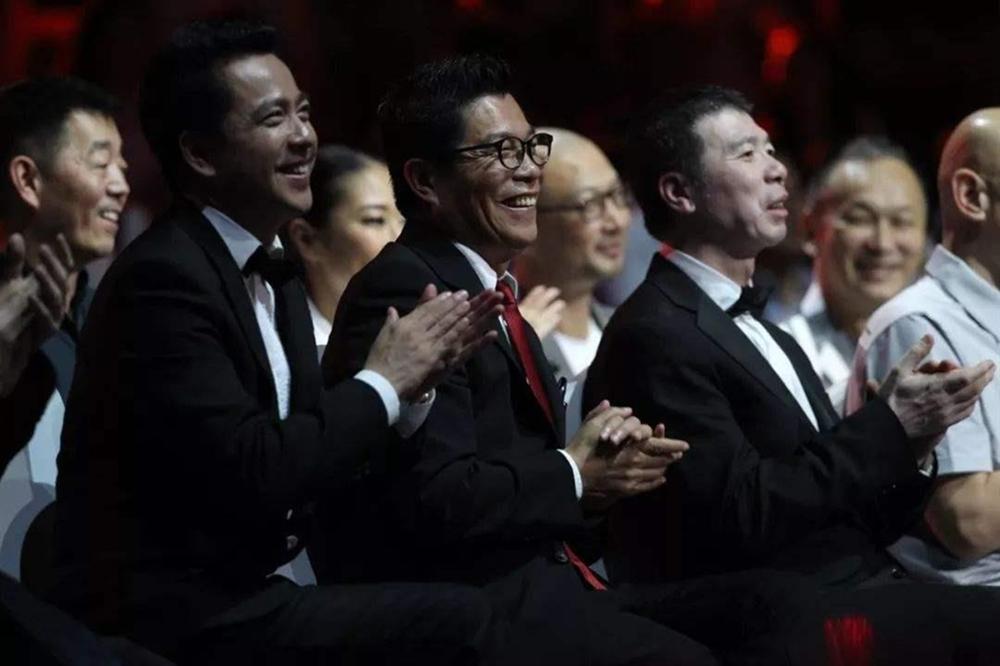 Công ty quản lý Lý Thần, Angelababy vật vã trong cơn khát tiền-2