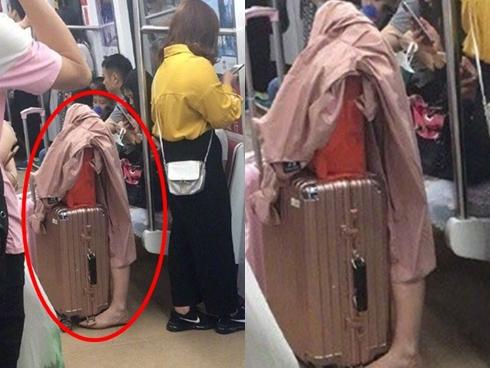 Gái xinh khiến hội trai tân mê mẩn khi đứng mua trà sữa, đến khi nhan sắc thật hé lộ thì ai cũng hết vía-4