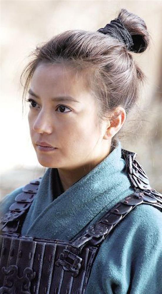 Lưu Diệc Phi bị chê không xứng đóng Hoa Mộc Lan, cư dân mạng đồng loạt gọi tên Triệu Vy-2