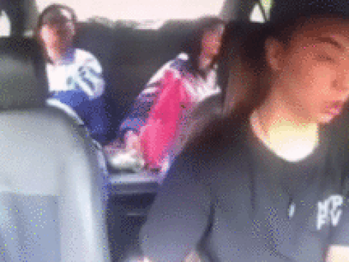 Clip: Ngủ gật 4 giây, vừa mở mắt tài xế đã gây tai nạn thương tâm