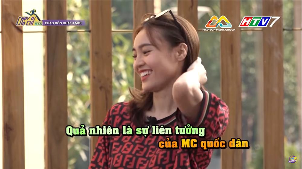 Những lần diện đồ đôi thầm kín tình trong như đã mặt ngoài còn e của Ninh Dương Lan Ngọc - Chi Dân-2