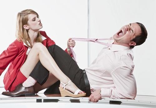 Từ chối yêu vợ, người đàn ông gặp kết cục kinh dị-1