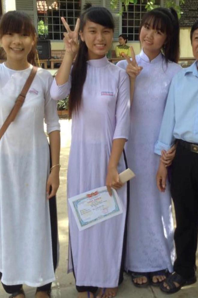 Từ nhỏ tới lớn bị chê bai, nữ sinh 2K quyết ‘lột xác’ sexy-1