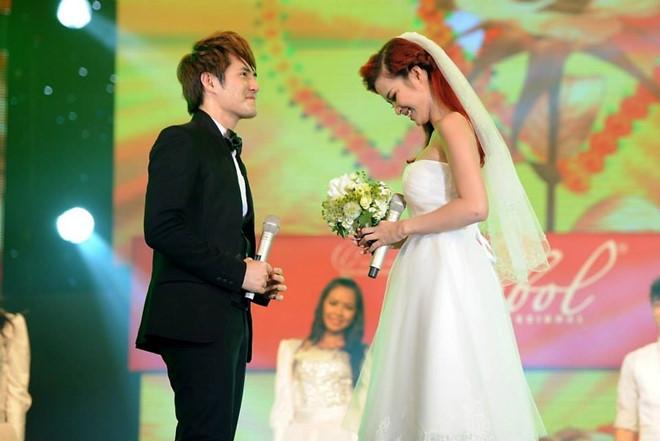 Nhiều lần ăn mặc thảm họa, hình ảnh Đông Nhi mặc váy cưới sẽ như thế nào đây?-9