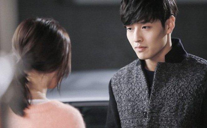 Chồng cũ tái hôn nhưng đêm đêm vẫn vén rèm sang giường tôi tâm sự-2