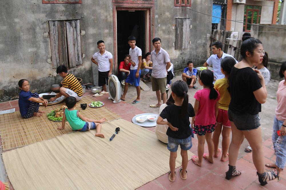 Thu nhập khủng chưa là gì, tiếp tục hé lộ hình ảnh căn nhà 3 tầng siêu to khổng lồ của bà Tân Vlog nữa này!-7