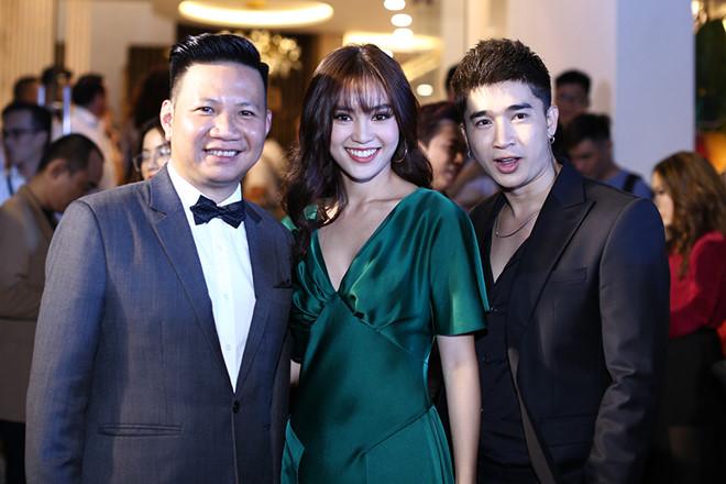 Những lần diện đồ đôi thầm kín tình trong như đã mặt ngoài còn e của Ninh Dương Lan Ngọc - Chi Dân-9