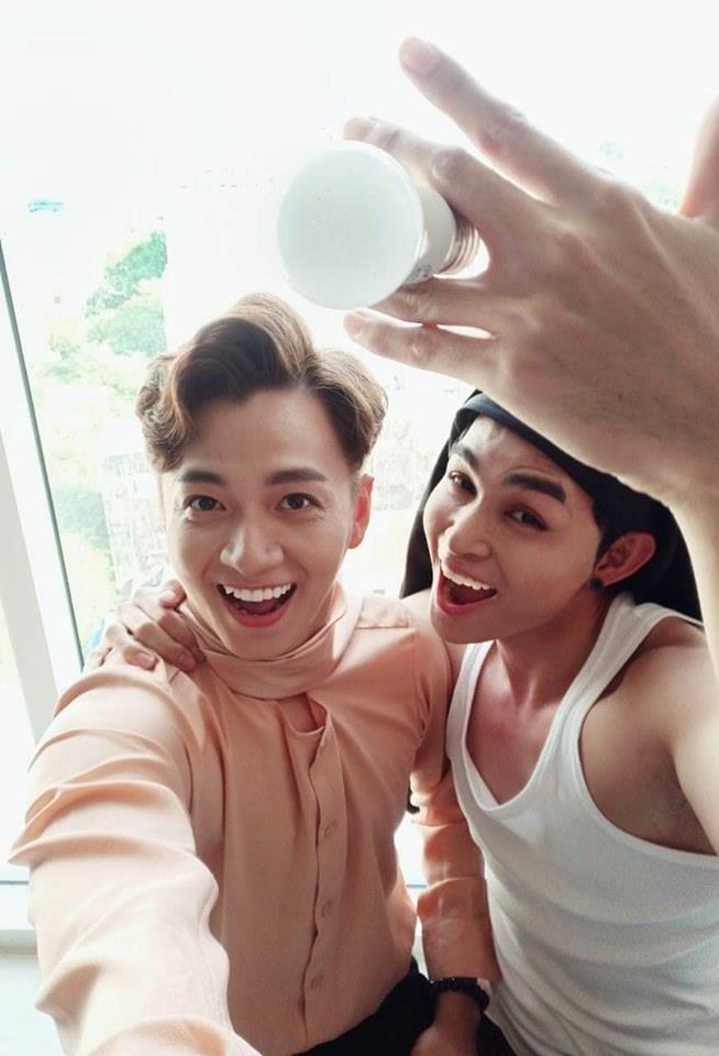 Bắt trend Ông Cao Thắng cầu hôn Đông Nhi nhưng Bình An - Bùi Phương Nga lại bị soi cosplay lỗi quá lỗi-4