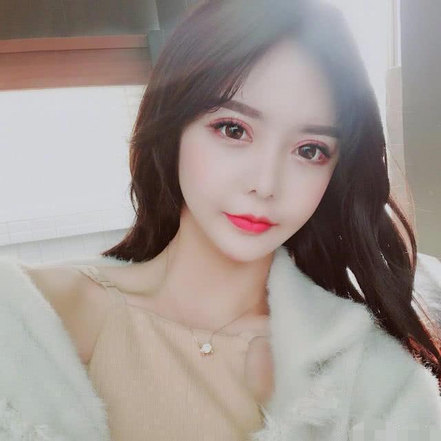 Búp bê sống Trung Quốc gây sốc nhất hiện nay: 20 tuổi sửa mặt tổng cộng 33 lần-8