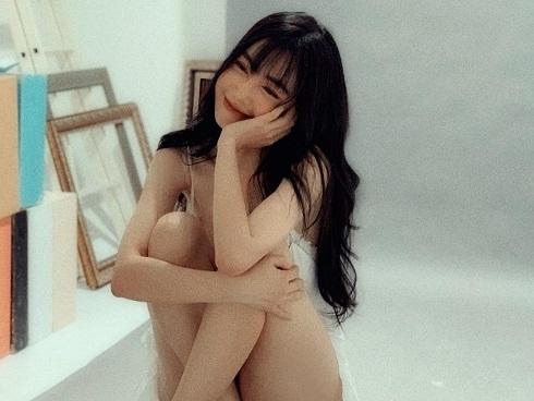 Khoe làn da trắng hơn cả Ngọc Trinh, Elly Trần bị dân mạng cà khịa cực mạnh vì sống ảo-10