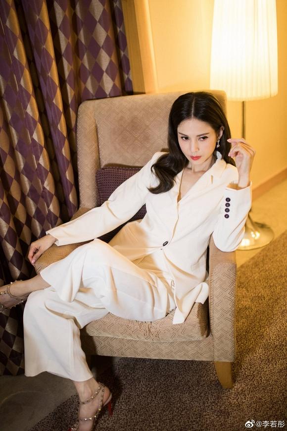 Tiểu Long Nữ Lý Nhược Đồng đẹp như nữ thần ở tuổi 45-10