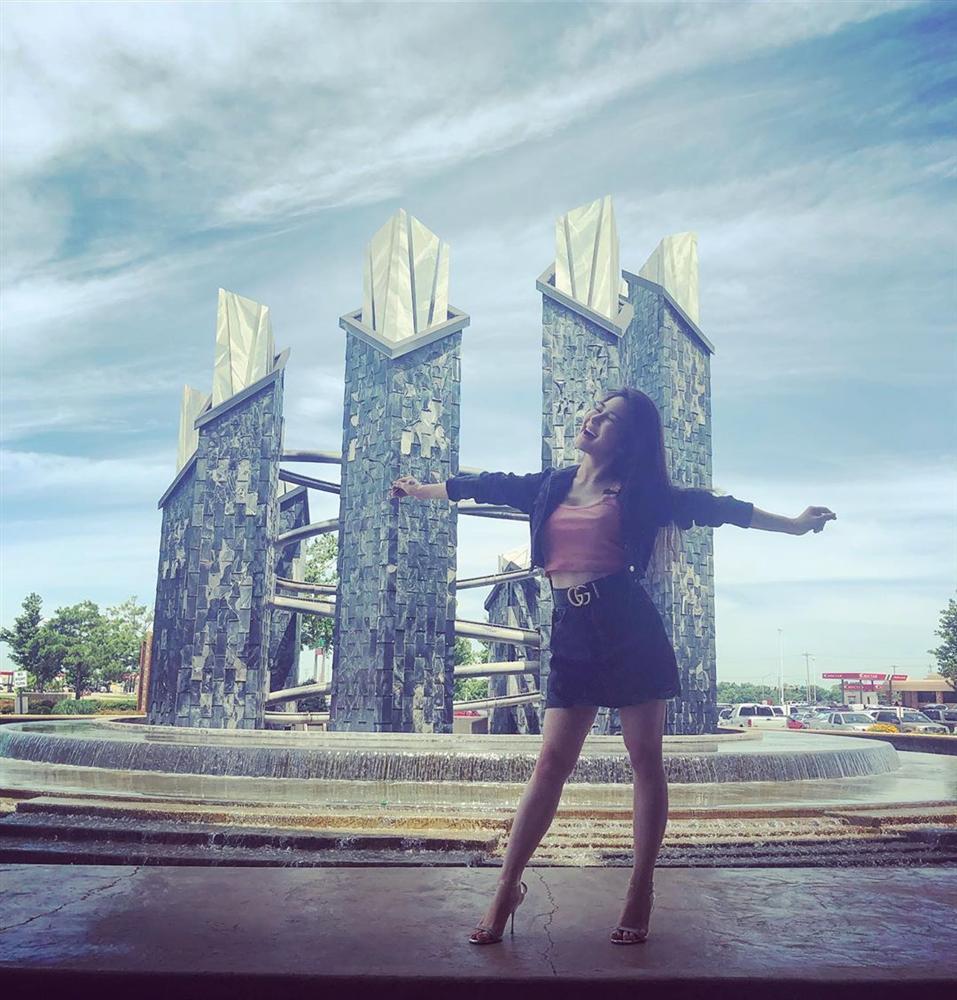 Hương Tràm khoe ảnh bikini nhưng lại làm lộ nguyên nhân thật sự sang Mỹ?-9