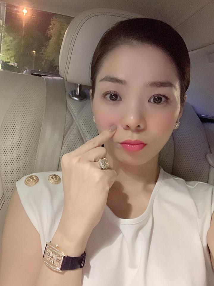 Buồn buồn Lệ Quyên tậu nhẫn kim cương tiền tỷ thì muốn buồn mãi!-7