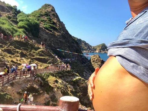 Mẹo làm sạch và luộc lòng heo thơm ngon, giòn sần sật như ngoài hàng-4