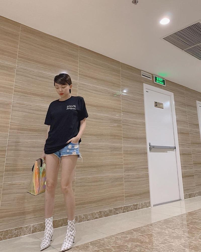 Đôi boots 14 triệu có gì đặc sắc mà từ Tóc Tiên, Thiều Bảo Trâm đến Khánh Linh đều mê mệt-5