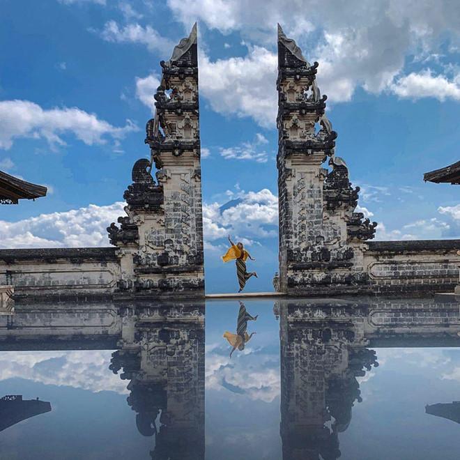 Vạch trần chiêu dựng cảnh bóng nước tại ngôi đền nổi tiếng Bali-1