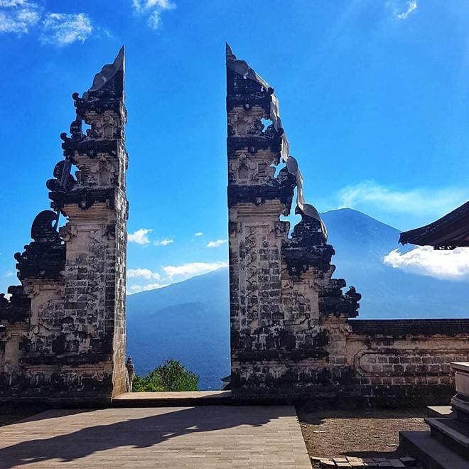 Vạch trần chiêu dựng cảnh bóng nước tại ngôi đền nổi tiếng Bali-2