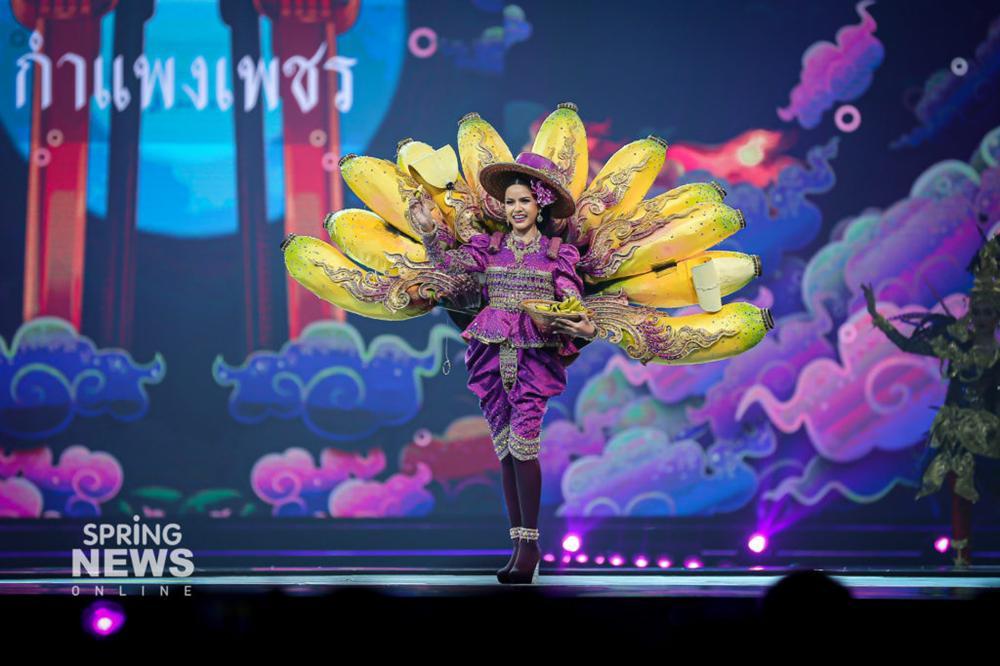 Thật như đùa ở Thái: Mỹ nữ quàng nải chuối lên người đi thi hoa hậu!-3