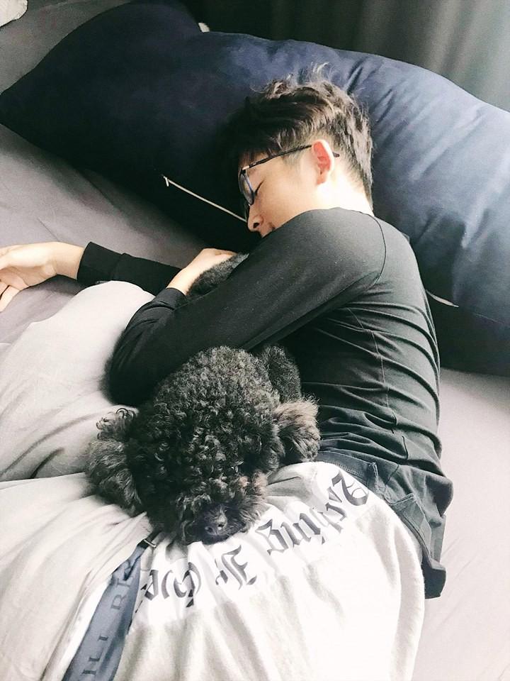 BẤT NGỜ CHƯA: Lâu lâu không lên sóng mà em trai Á hậu Huyền My đã có màn dậy thì trên cả thành công rồi đây-4