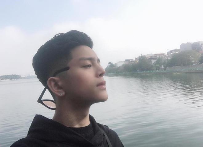 Quán quân The Voice Kids Quang Anh công khai bạn gái ở tuổi 18-2