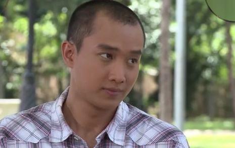 Quốc Trường bị hói đầu, phải đội tóc giả khi quay Về nhà đi con?-1