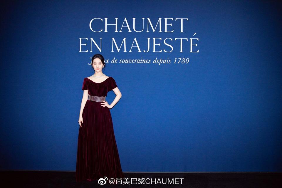 Bất chấp chê bai, Thần tiên tỷ tỷ Lưu Diệc Phi vẫn đẹp ngây ngất mỗi lần xuất hiện-2