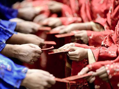 Chi tiền tỷ để hẹn hò bạn gái xinh như mộng qua mạng, anh chàng hốt hoảng ngày gặp mặt-4