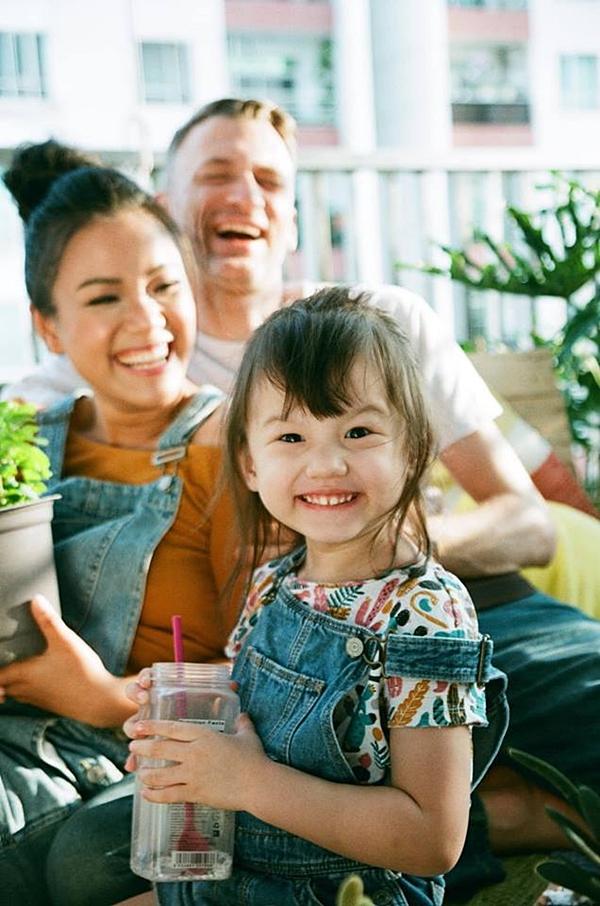 Phương Vy lồng tiếng phim hoạt hình Vua Sư Tử vì con gái 3 tuổi-7