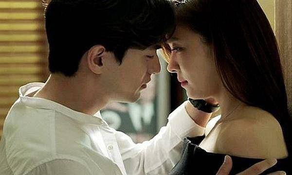 Lỡ dại lên giường với bạn thân, câu đầu tiên sau khi tỉnh dậy khiến tôi té ngửa-1