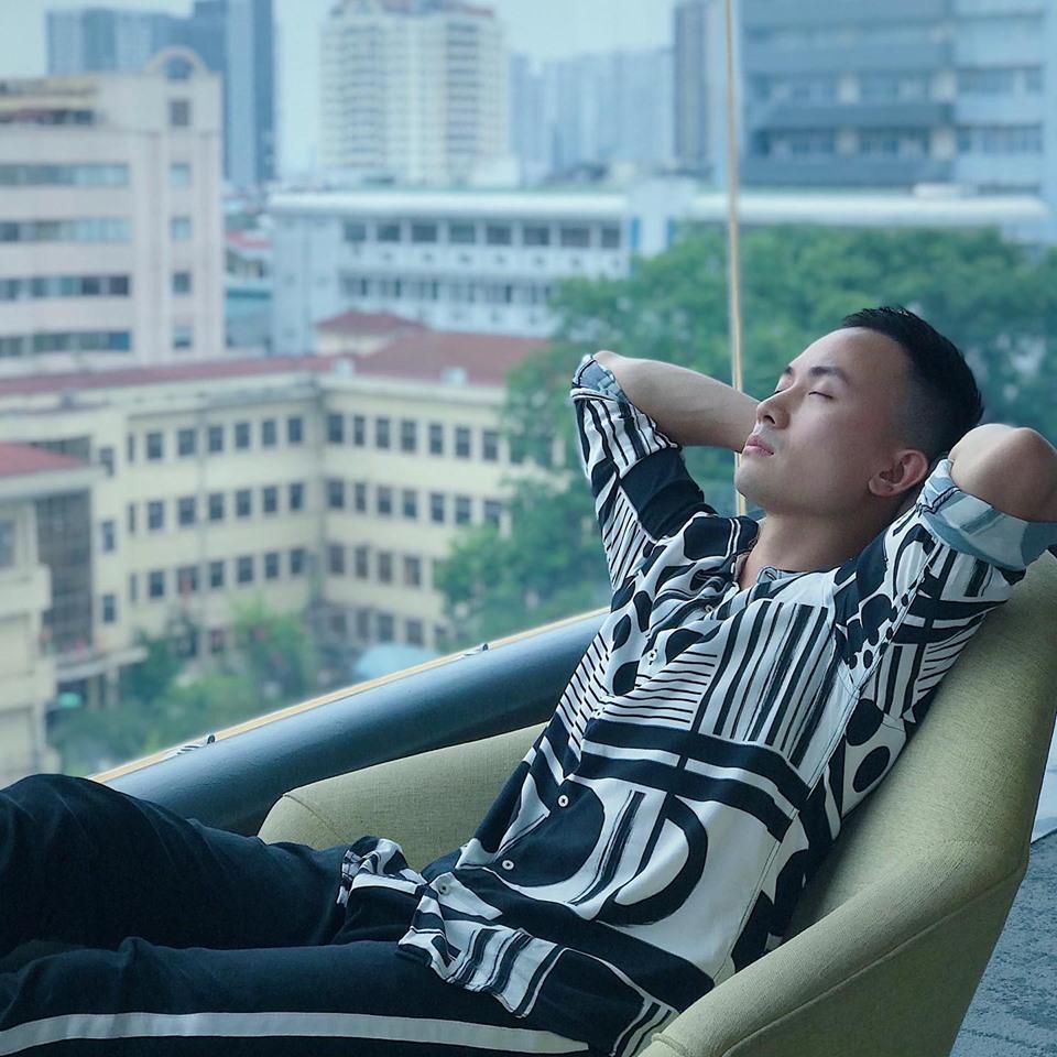 Khoe ảnh so deep Midu lấp lửng nói về những giông bão trong lòng-4