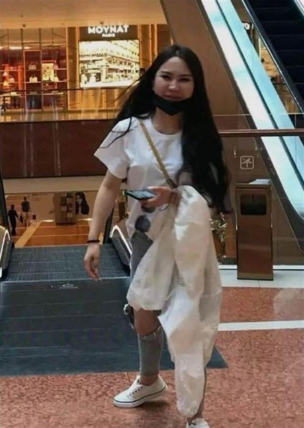 Chi tiền tỷ để hẹn hò bạn gái xinh như mộng qua mạng, anh chàng hốt hoảng ngày gặp mặt-2