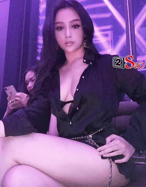 Diện quần ngắn không che hết vòng 3: Hương Giang, Tóc Tiên sexy hết nấc còn Mai Phương Thúy, Yến Xuân quá đà phản cảm-11