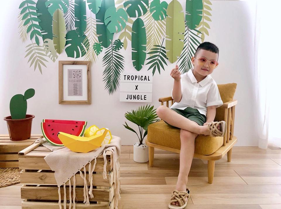 Mới ngày nào còn bé tí hon, hai quý tử nhà Tâm Tít khiến dân tình phát thèm khi ngày càng đẹp trai chuẩn hotboy-4