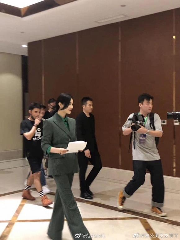 Hậu chia tay Lý Thần, Phạm Băng Băng hóa soái tỷ khí chất ngút trời-3