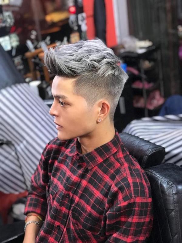 Ngoại hình khác lạ của quán quân The Voice Kids Quang Anh sau dao kéo-4