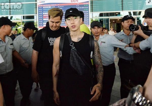 Vừa đến Việt Nam, Jay Park đã muốn gặp Sơn Tùng và đây là lời đáp lại của chủ hit ‘Hãy trao cho anh’-1