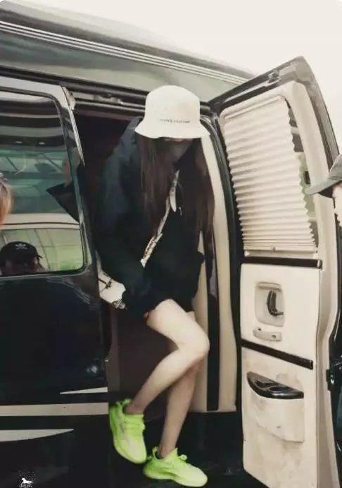 Dương Mịch lần đầu chia sẻ về chuyện tình cảm mới sau khi ly hôn Lưu Khải Uy-4