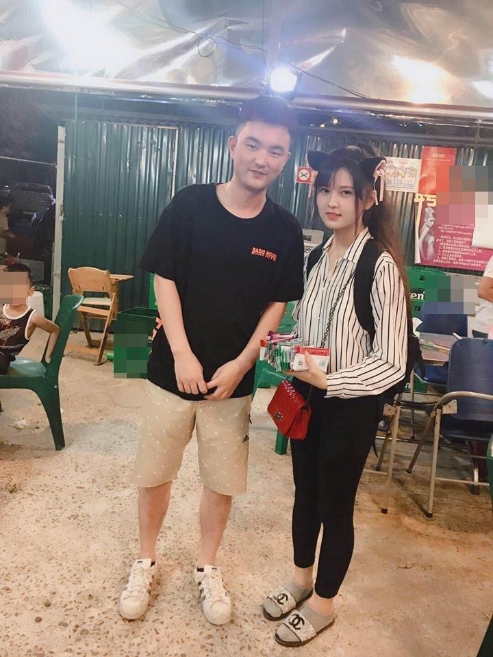 Gái xinh bán hàng rong ở Lào Cai chiếm spotlight vì bị tố làm màu nhưng khi biết lý do dân tình còn sốc hơn-2