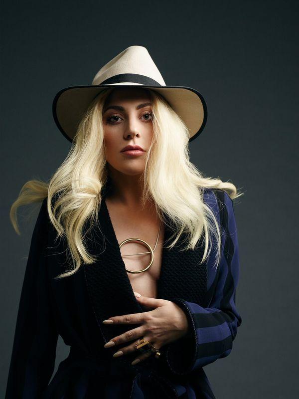 Bạn đã biết hết những ngôi sao Hollywood được Taylor Swift coi là… kẻ thù không đội trời chung?-8