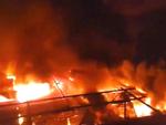Cháy chợ kinh hoàng ở Đắk Lắk, gần 50 ki ốt thành tro