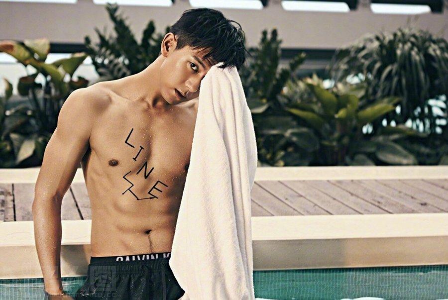 Nhan sắc cực phẩm của 3 nam thần đang gây bão màn ảnh Hoa ngữ-12