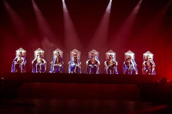 Kinh hãi độ giàu có của fan Super Junior tại Ả Rập: Vàng nguyên chất, đồng hồ Rolex và giờ thì muốn mua toàn bộ SM Entertainment tặng các oppa-1