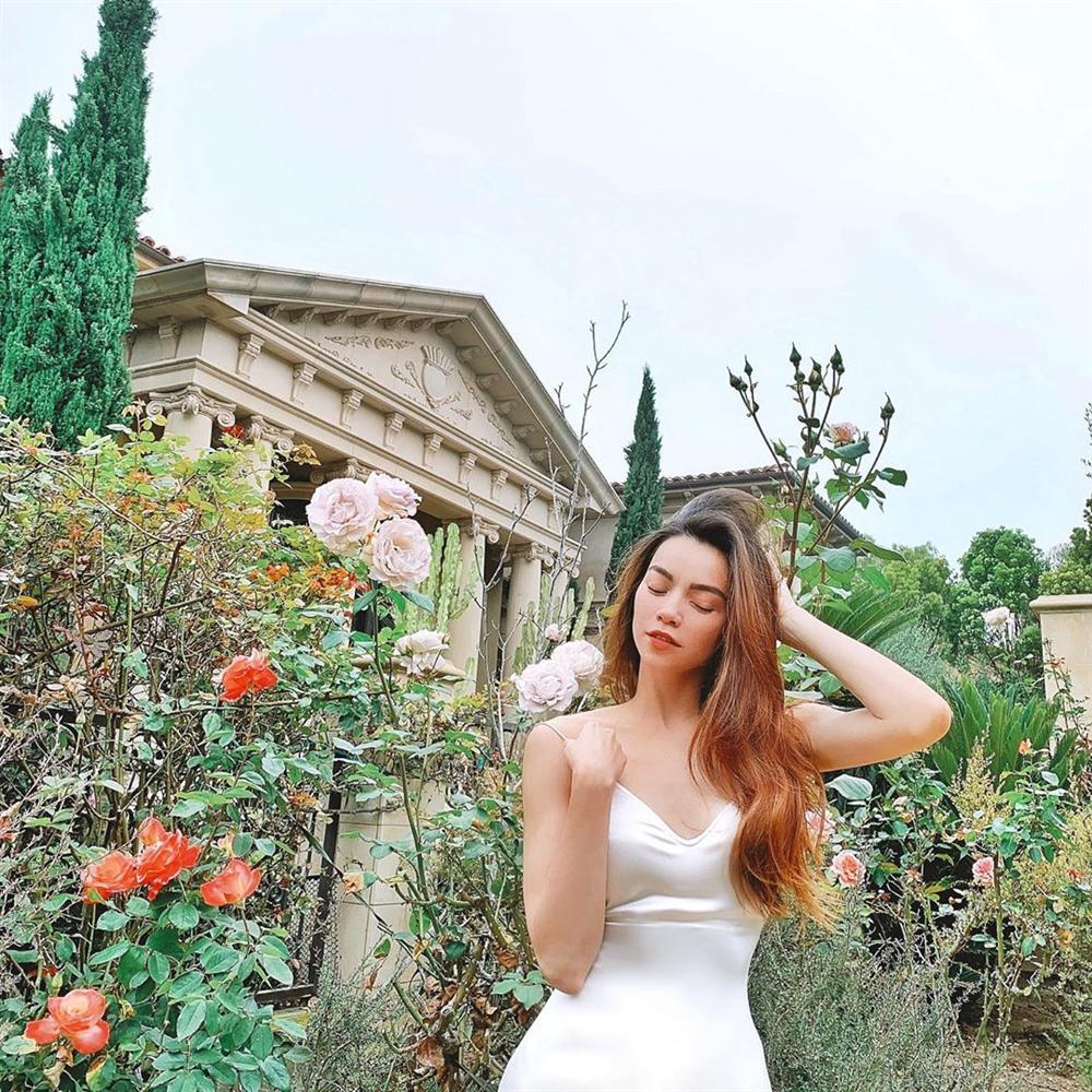 Lê Phương lộ thân hình to gấp đôi Ngân Khánh khi bước vào tháng cuối thai kỳ-4