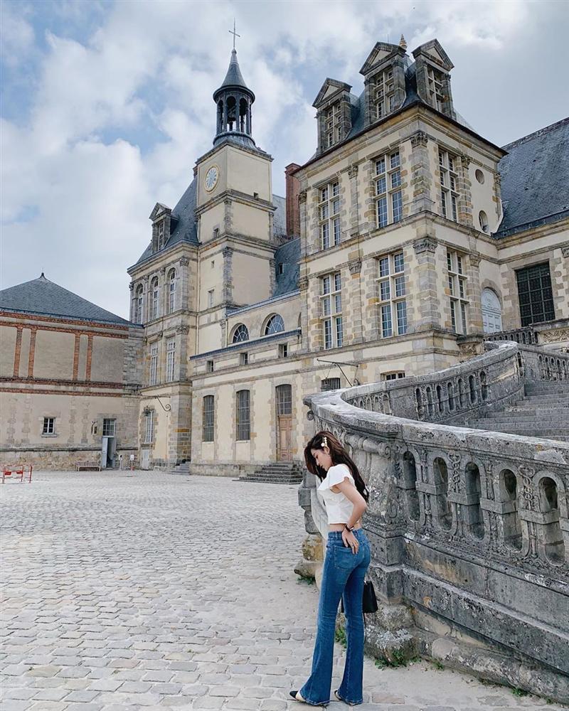 Lê Phương lộ thân hình to gấp đôi Ngân Khánh khi bước vào tháng cuối thai kỳ-6