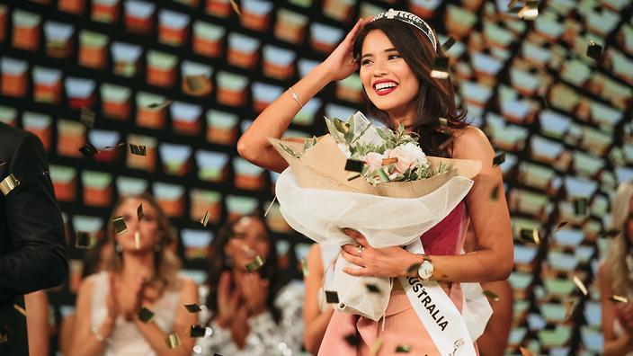 3 nữ luật sư ứng xử nuốt mic xuất hiện tại Miss Universe 2019: Số phận Hoàng Thùy đi đâu về đâu?-6