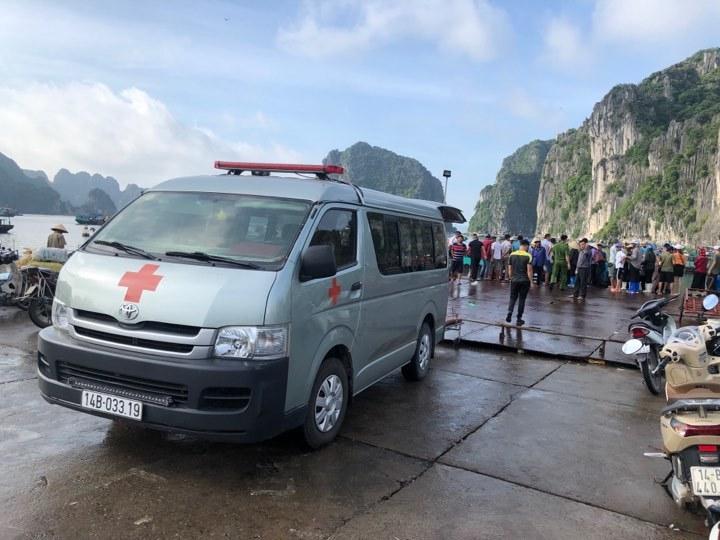 Tìm thấy thi thể bé trai 4 tuổi rơi xuống biển Hạ Long, bà và mẹ quỵ ngã-3