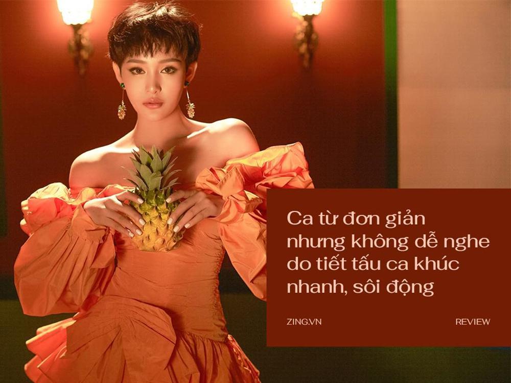 Cần Xa của Hiền Hồ - sexy, lột xác hay đạo nhái, lố bịch?-2