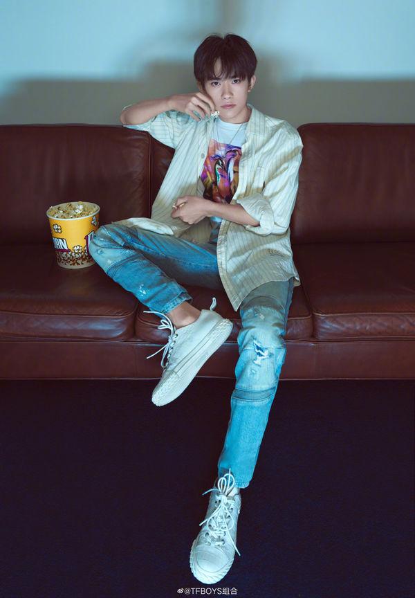 Dập tan tin đồn tan rã vô căn cứ, TFBOYS comeback và tổ chức kỷ niệm 6 năm ngày ra mắt-3