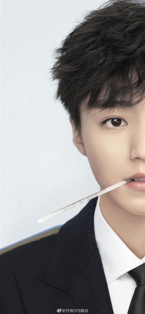 Dập tan tin đồn tan rã vô căn cứ, TFBOYS comeback và tổ chức kỷ niệm 6 năm ngày ra mắt-11